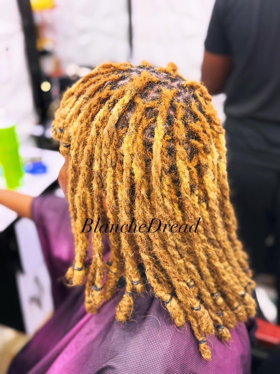 Dreads coloration miel dorée
