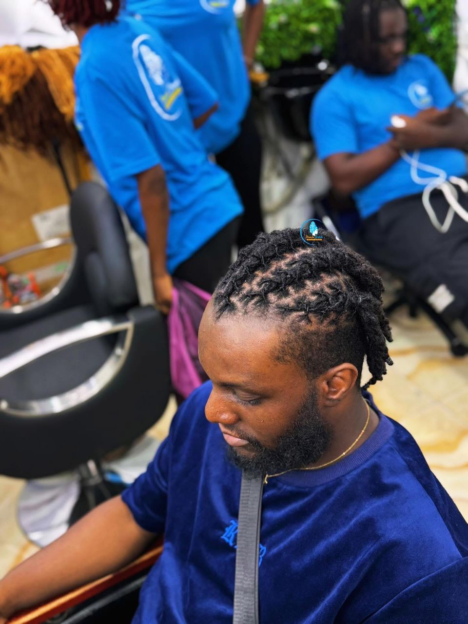 Dreads stylées hommes - vue salon