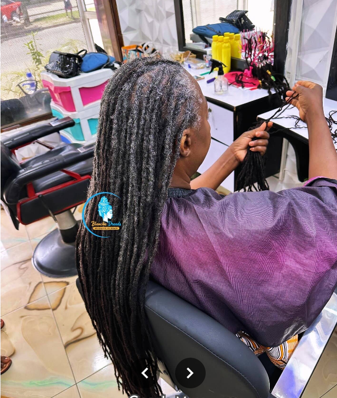 Dreads longues grises salon Blanche Dreads